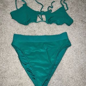 Frankie’s Bikini